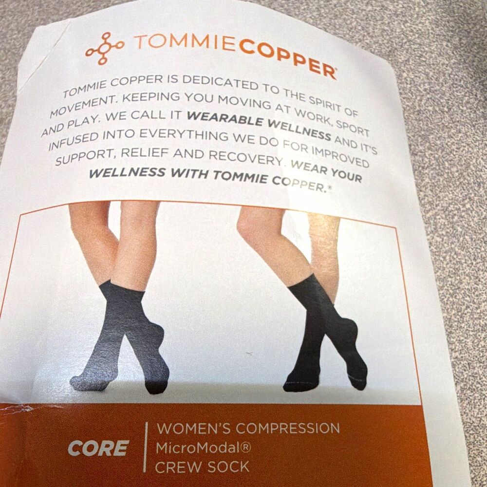 Tommie Copper CORE Women's Compression Crew Socks Black 3-Pack Anti-Odor Large